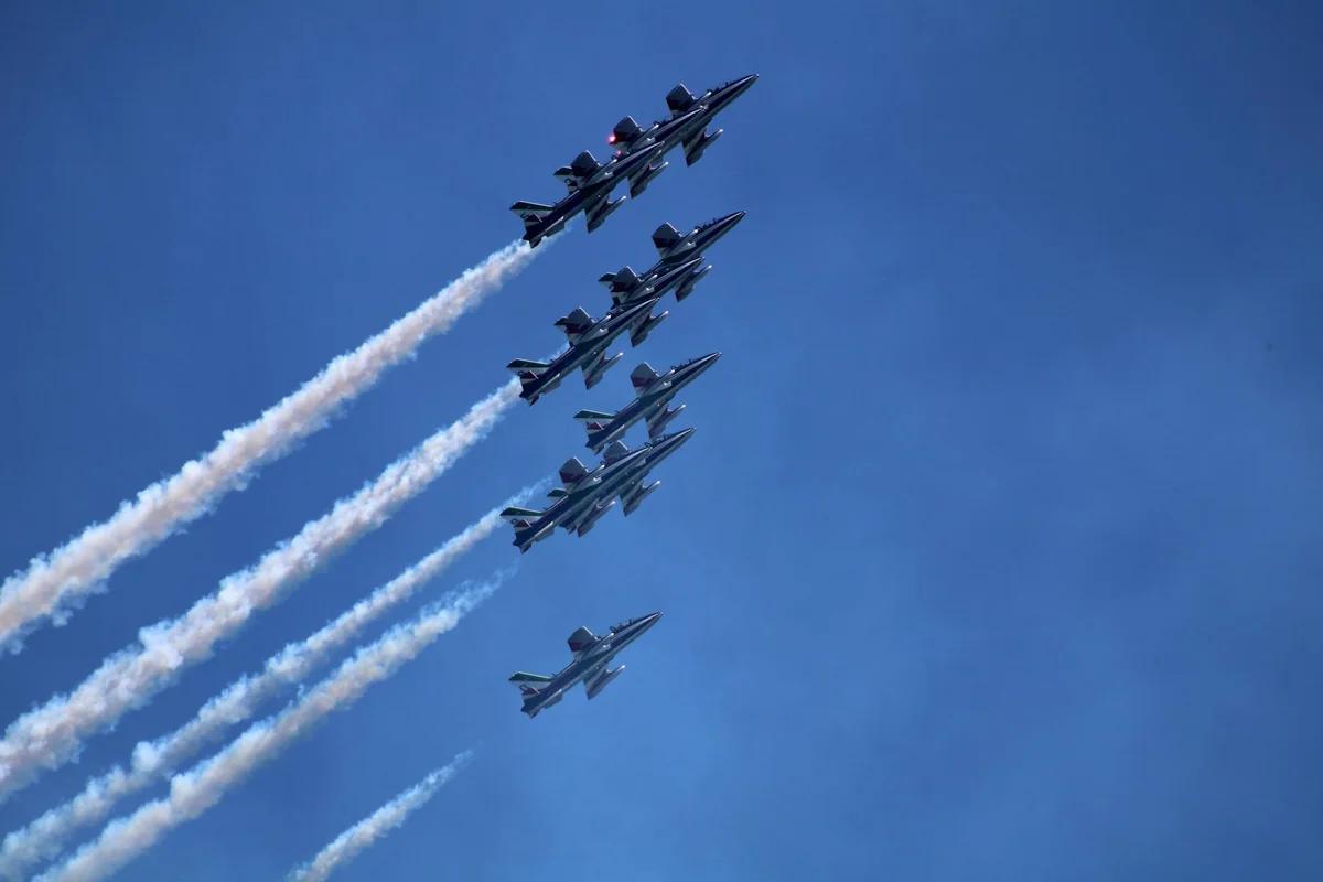 藍閃電空翻致敬熊本！地震10年復興路，市民歡聲雷動