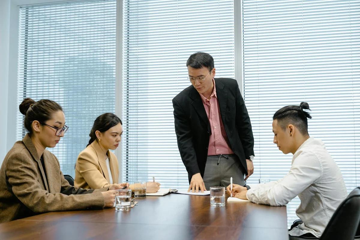 新入社員離職率暴增！上司必看10條「心理安全」檢查表：4分數值就看出危機