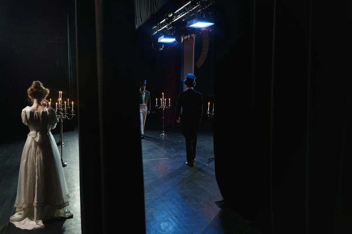 佐々木希淚灑戲場！出演「月夜行路」不倫妻子角色，網讚：女優魂爆發