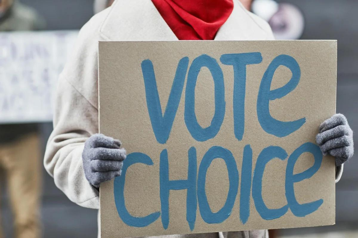 弘前市長選爆冷！56歲前縣議員谷川政人首選當選，擊敗現職與女將