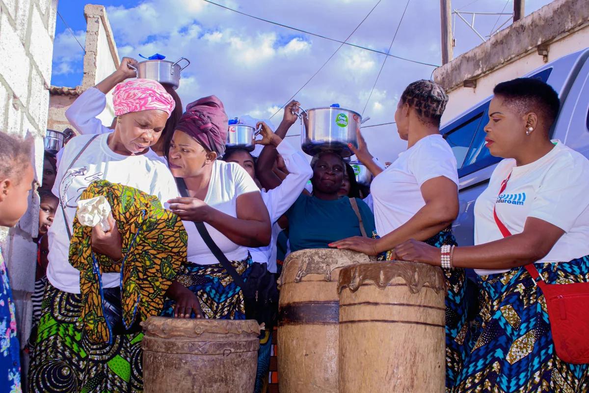 「女のことまだだべ」：阿伊努女性在多重歧視下的抗爭與願望
