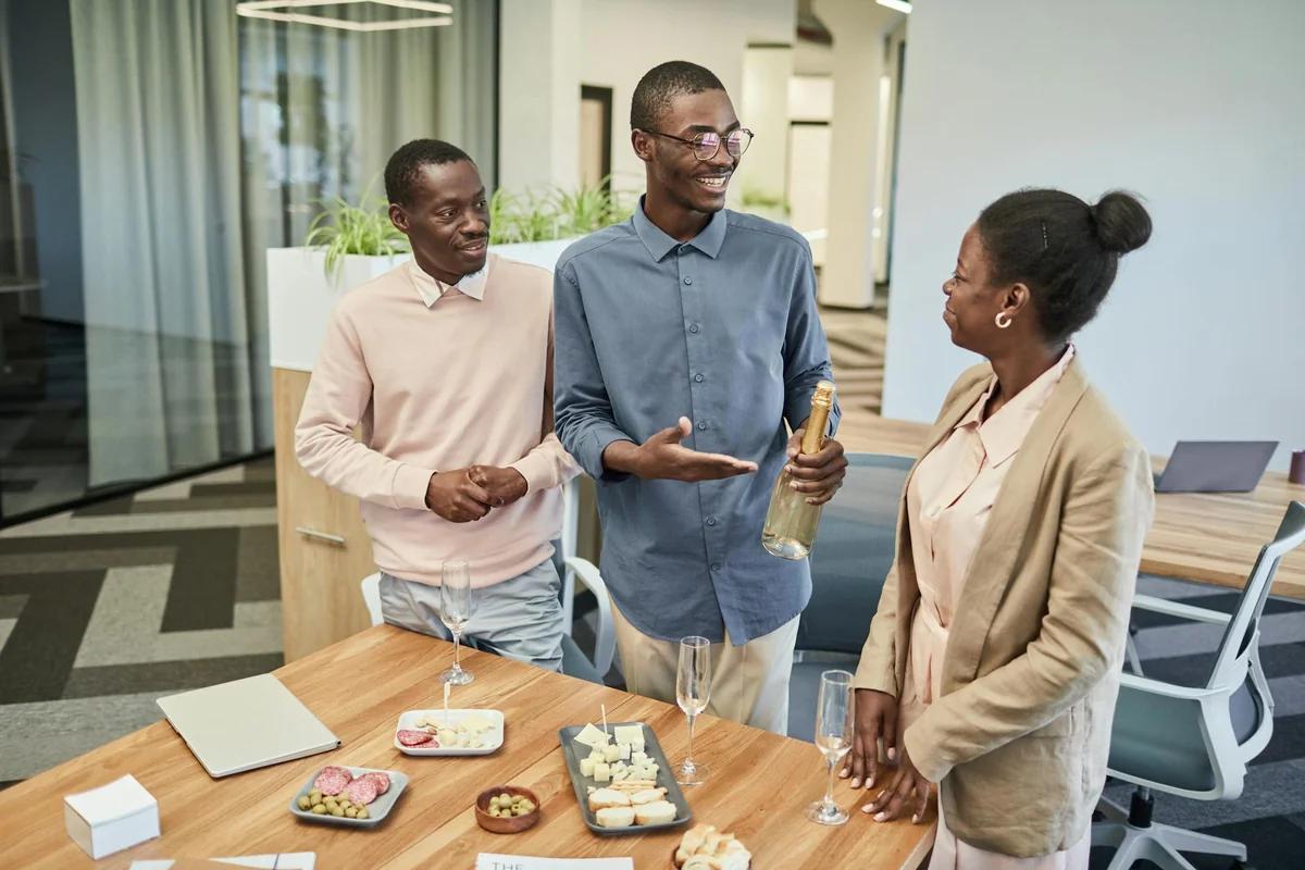 酒後無制止遭懲戒？！東京地裁判決：無制止義務、處分無效