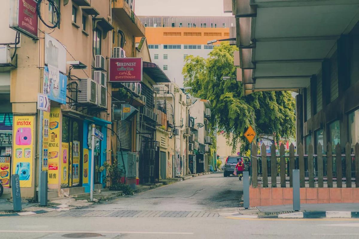 澳洲母親持刀脅中國女子！因孩子說種族歧視話當場毆打