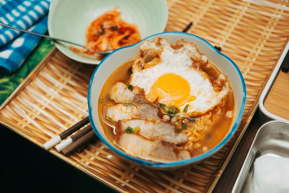 但馬河豚骨熬成拉麵！兵庫驚喜新創舉：香氣撲鼻、全縣搶吃