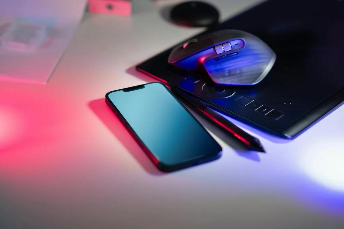 AI幫你省下3/4時間！服裝、情報、日程全交給AI，作家立川淳的實用技巧