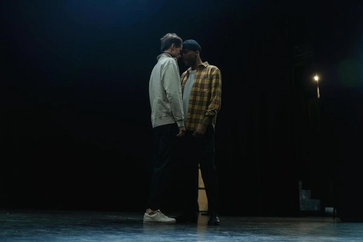 向井地美音畢業演唱會淚灑舞台：逆風中也要堅強前行